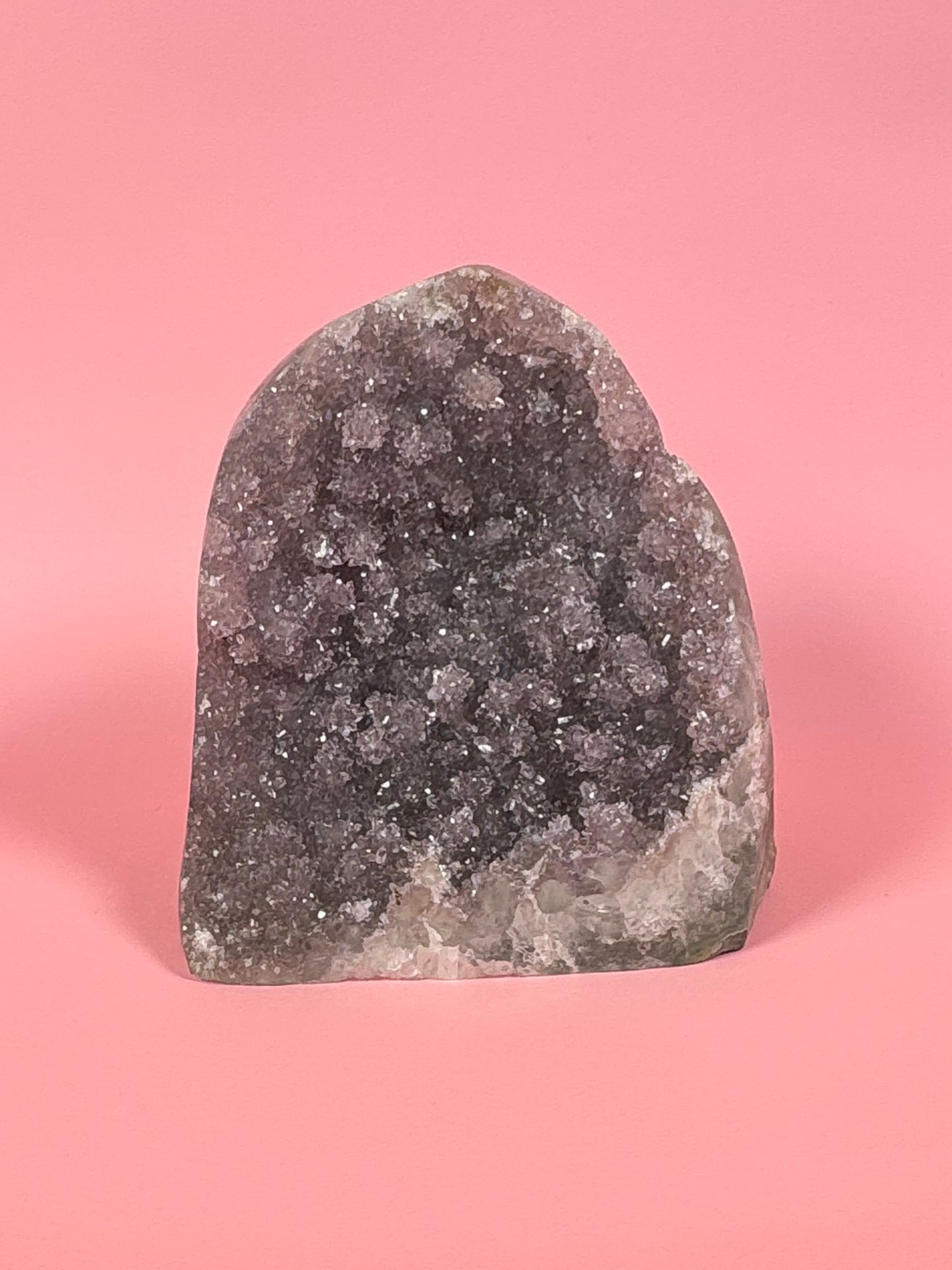 Amethist op standvlak 19 (Sugar druzy)
