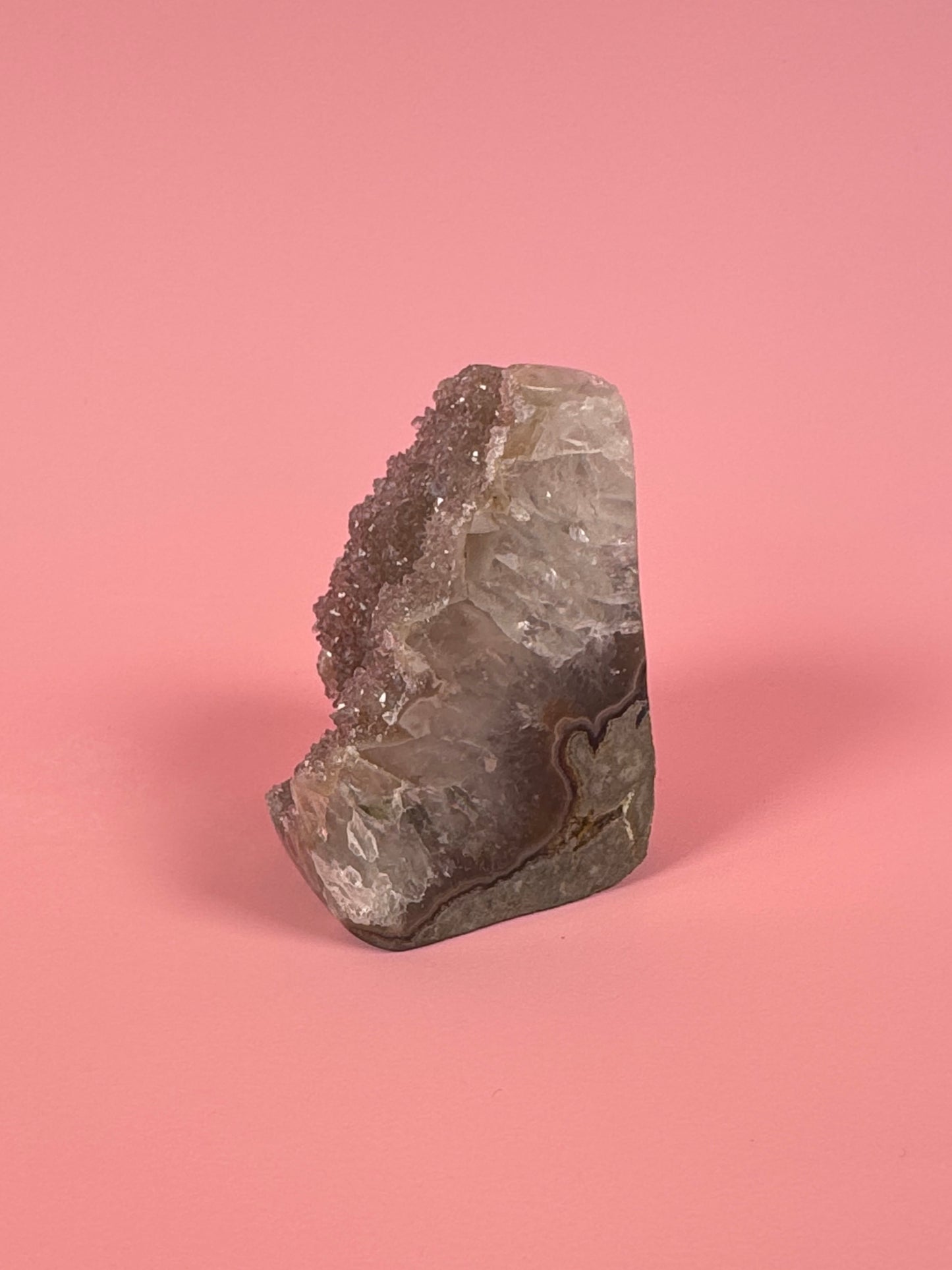 Amethist op standvlak 14 (Sugar druzy)