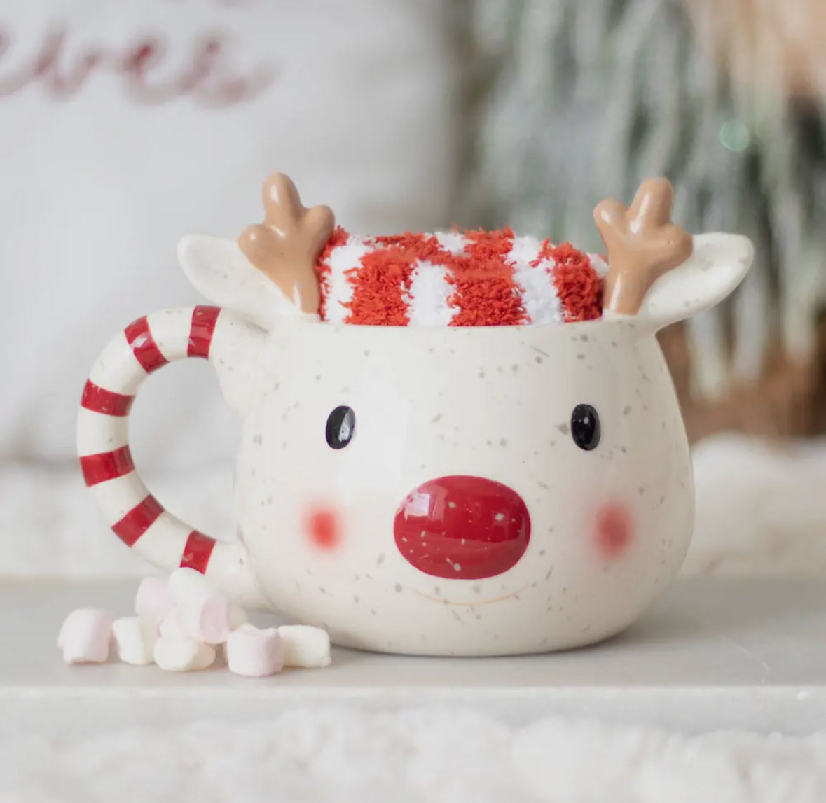 Rudolph mok met sokken 1