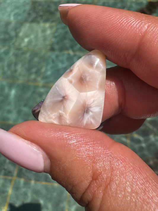 Pink Larimar 14 (Natroliet)